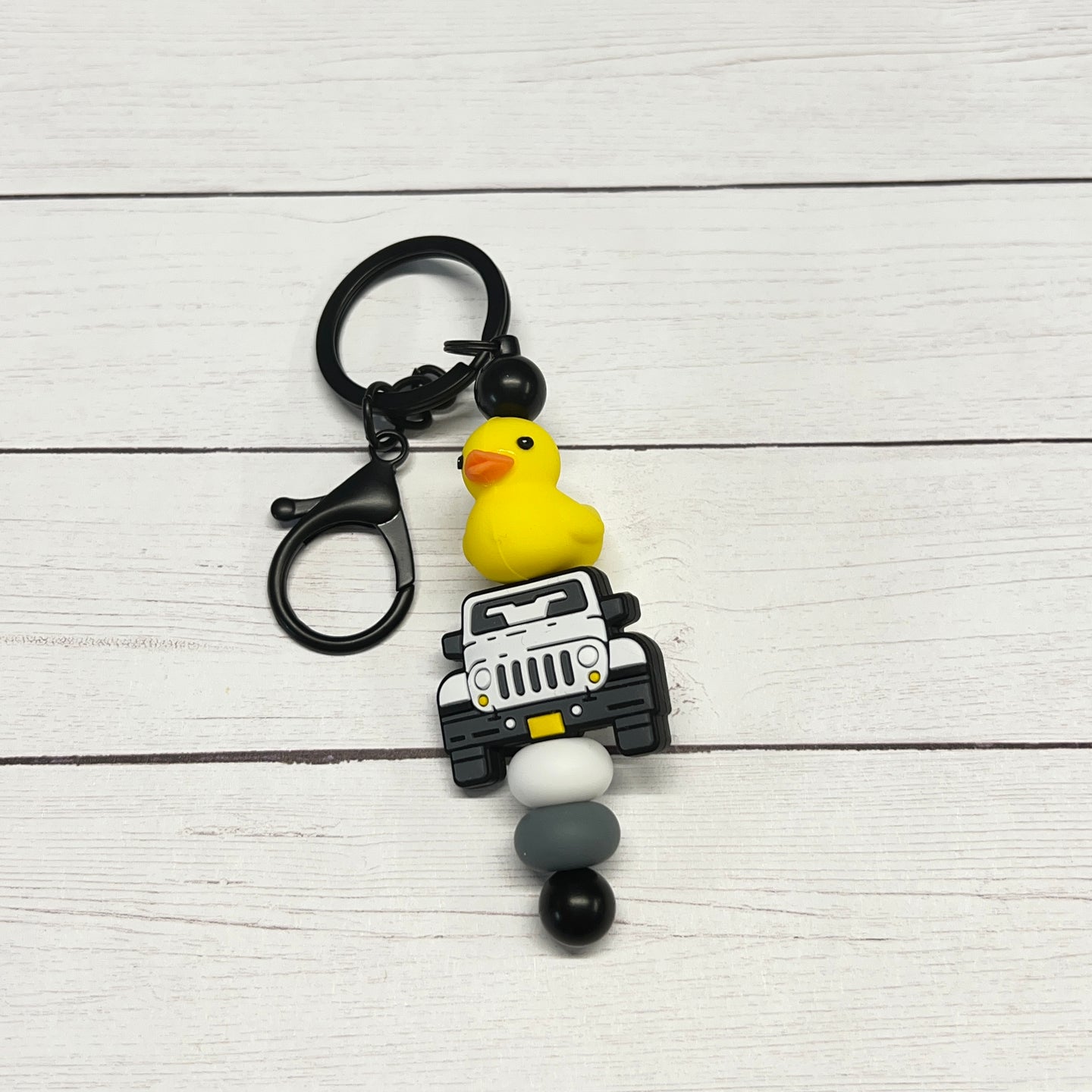 White Jeep Ducked Black Keychain Bar